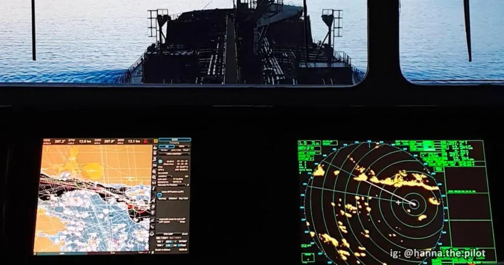 ECDIS-and-Radar